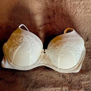 Victoria’s Secret bra